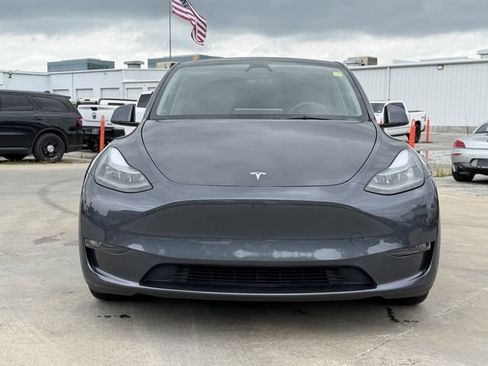 Used 2023 Tesla Model Y Performance AWD/4WD image 3