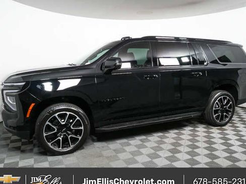 New 2026 Chevrolet Suburban RST w/ Comfort Package RWD image 30