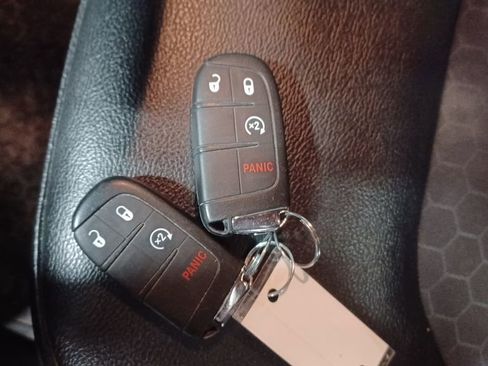 Used 2019 Jeep Compass Altitude image 10