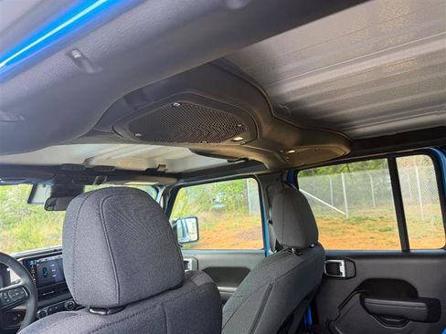 Used 2024 Jeep Wrangler Sport S w/ Convenience Group image 21