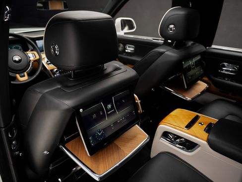 Used 2019 Rolls-Royce Cullinan AWD/4WD image 71