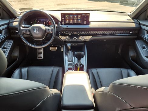 Used 2023 Honda Accord Sport image 8