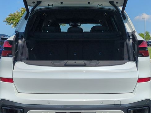 Used 2026 BMW X5 sDrive40i w/ M Sport Package RWD image 33