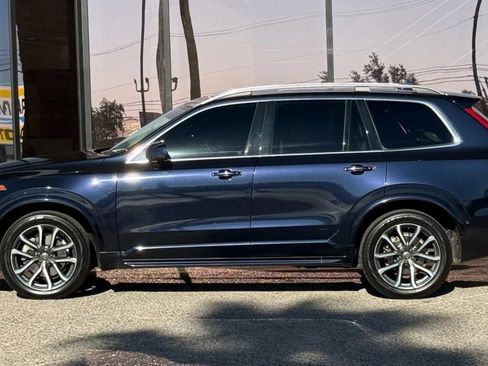 Used 2016 Volvo XC90 T6 Momentum w/ Momentum Plus Package image 5