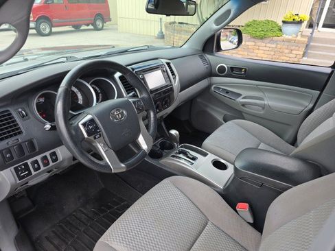Used 2014 Toyota Tacoma 4x4 Double Cab w/ SR5 Package image 20