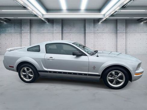 Used 2006 Ford Mustang Coupe RWD image 23