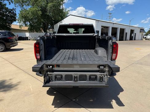 Used 2024 GMC Sierra 2500 SLE w/ SLE Value Package; AWD/4WD image 35