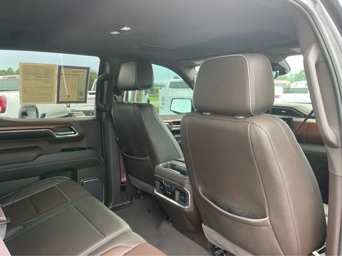 Used 2022 GMC Sierra 1500 Denali w/ Denali Reserve Package AWD/4WD image 24