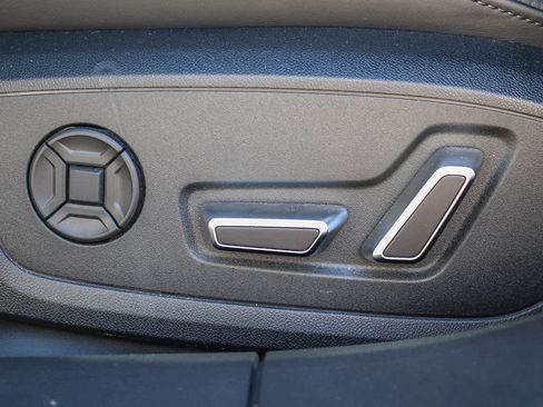 Used 2025 Audi RS 6 performance w/ Matte Carbon Package image 28