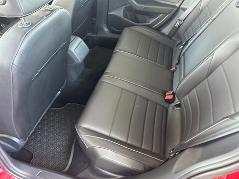 Used 2023 Volkswagen Jetta SE w/ Panoramic Sunroof Package FWD image 28