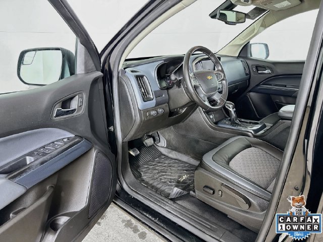 Used 2022 Chevrolet Colorado Z71 AWD/4WD image 3