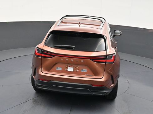 Used 2025 Lexus NX 250 FWD w/ Accessory Package (A2) image 16