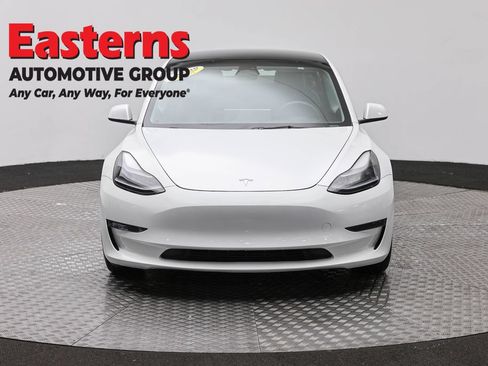 Used 2023 Tesla Model 3 Standard Range RWD image 2