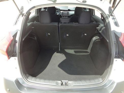 Used 2020 Nissan Kicks S image 13