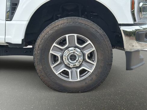 Used 2024 Ford F250 Lariat AWD/4WD image 20