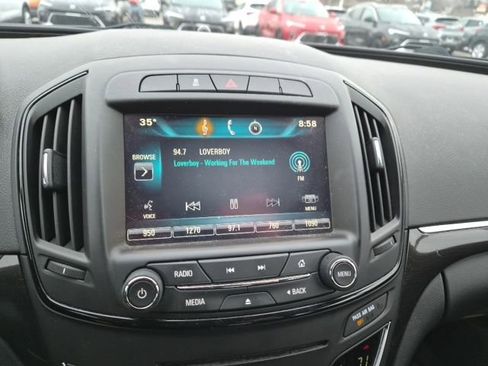 Used 2015 Buick Regal image 15