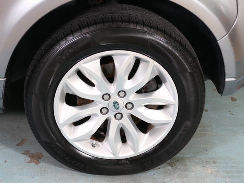 Used 2013 Land Rover LR2 HSE image 13