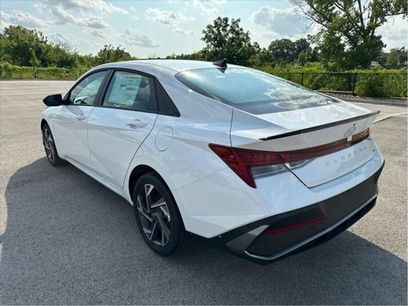 New 2025 Hyundai Elantra SEL