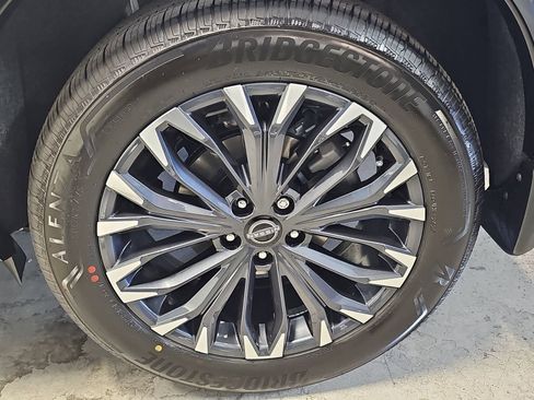 New 2026 Nissan Rogue Platinum w/ Platinum Premium Package image 12