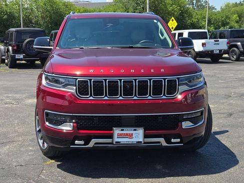 Certified 2024 Jeep Wagoneer Series III w/ Premium Group I AWD/4WD image 2