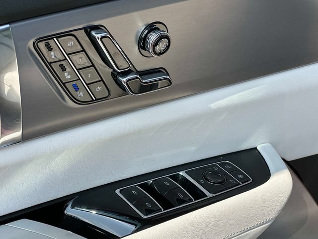 Used 2026 Cadillac Vistiq Luxury AWD/4WD image 14