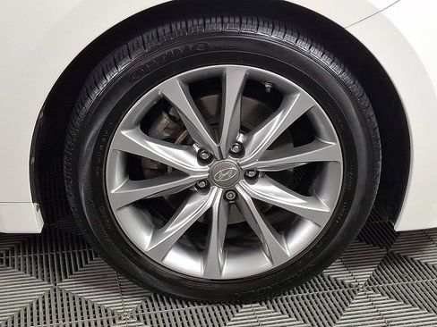 Used 2017 Hyundai Azera FWD image 11