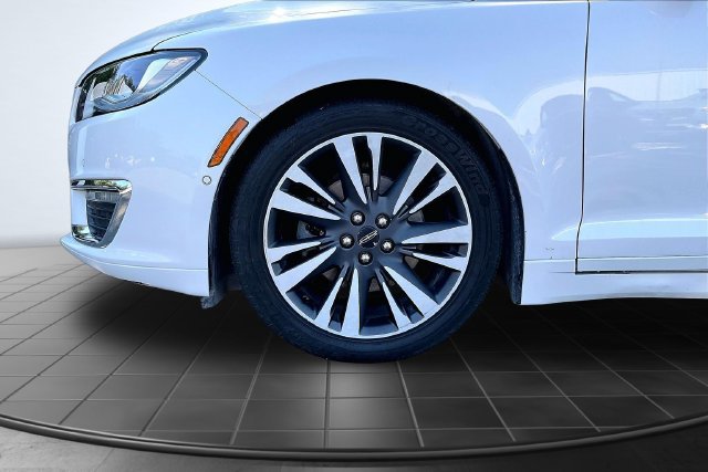 Used 2018 Lincoln MKZ Reserve w/ Technology Package FWD image 10