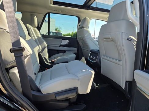 New 2026 Ford Expedition Active AWD/4WD image 50