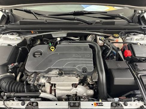 Certified 2022 Chevrolet Malibu LT FWD image 11