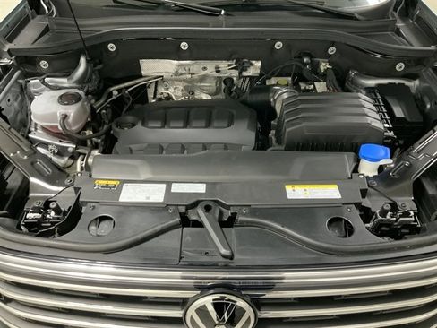 Used 2025 Volkswagen Atlas SE AWD/4WD image 7