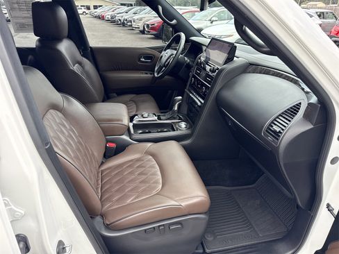 Used 2023 Nissan Armada Platinum w/ Captain's Chairs Package image 40