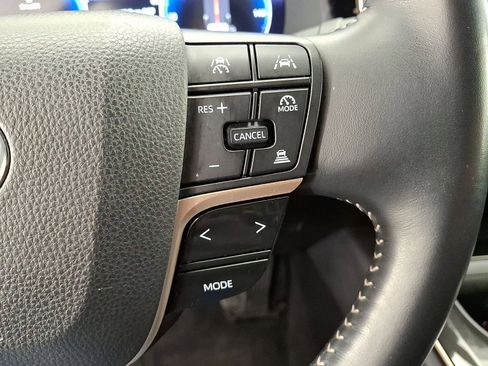 Used 2024 Toyota Crown XLE image 18