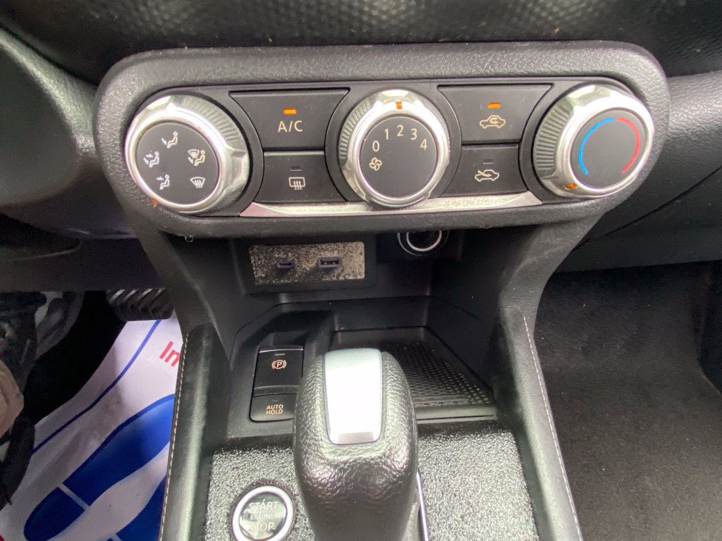 Used 2023 Nissan Kicks SV FWD image 23