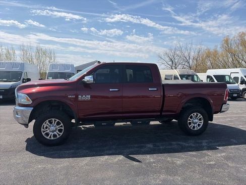 Used 2018 RAM 2500 Laramie w/ Snow Chief Group AWD/4WD image 2