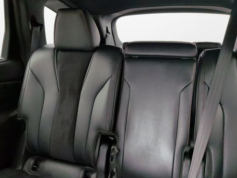 Used 2023 Acura MDX A-Spec image 13