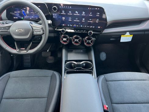 New 2025 Chevrolet Blazer EV RS image 10