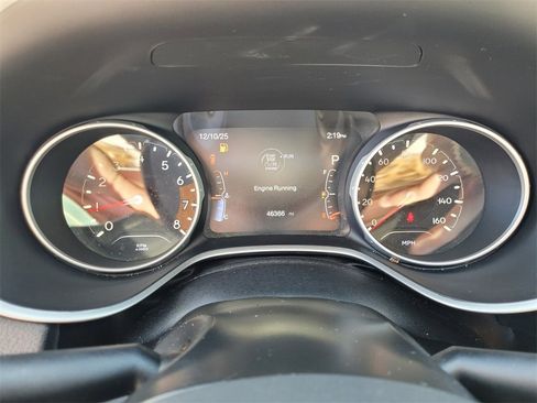 Used 2018 Jeep Compass Limited w/ Navigation Group image 32