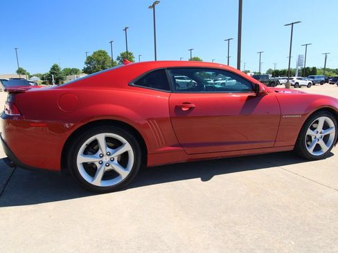 Used 2015 Chevrolet Camaro LT w/ RS Package RWD image 5