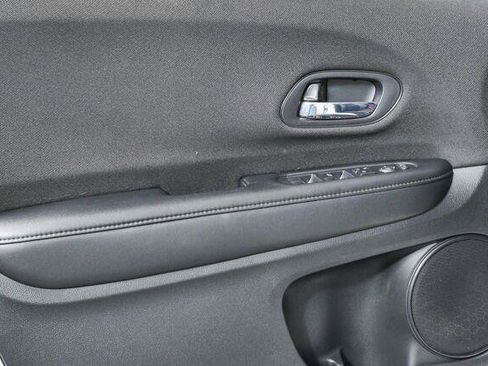 Used 2020 Honda HR-V Sport image 16