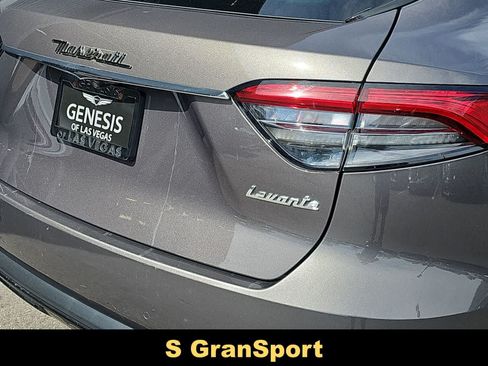 Used 2021 Maserati Levante S GranSport AWD/4WD image 11