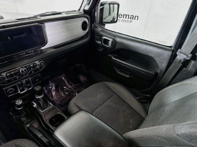 Used 2024 Jeep Wrangler Unlimited Sport AWD/4WD image 22