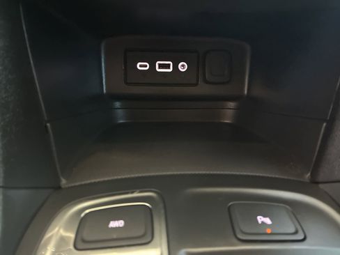 Used 2024 Chevrolet Equinox LT w/ Driver Convenience Package AWD/4WD image 25
