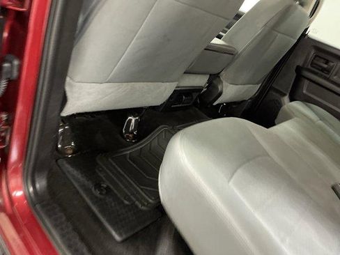 Used 2015 RAM 1500 Express AWD/4WD image 12