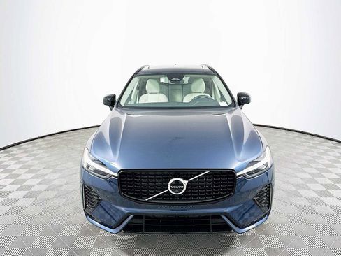 Used 2025 Volvo XC60 B5 Plus w/ Protection Package Premier image 2