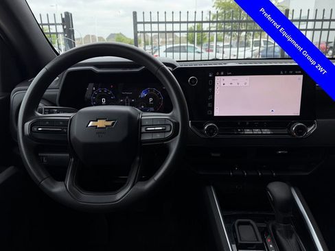 Used 2024 Chevrolet Colorado W/T w/ Safety Package image 7