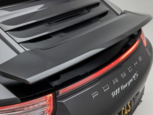 Used 2015 Porsche 911 Targa 4S image 10