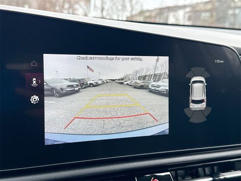 Used 2024 Kia Niro SX Touring image 24