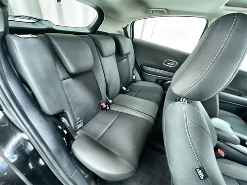 Used 2022 Honda HR-V EX image 30