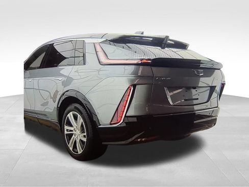 Used 2024 Cadillac Lyriq Tech w/ Driver Assist Package AWD/4WD image 7