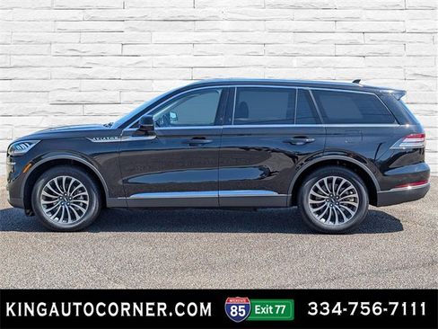 Used 2023 Lincoln Aviator Reserve w/ Equipment Group 201A image 8